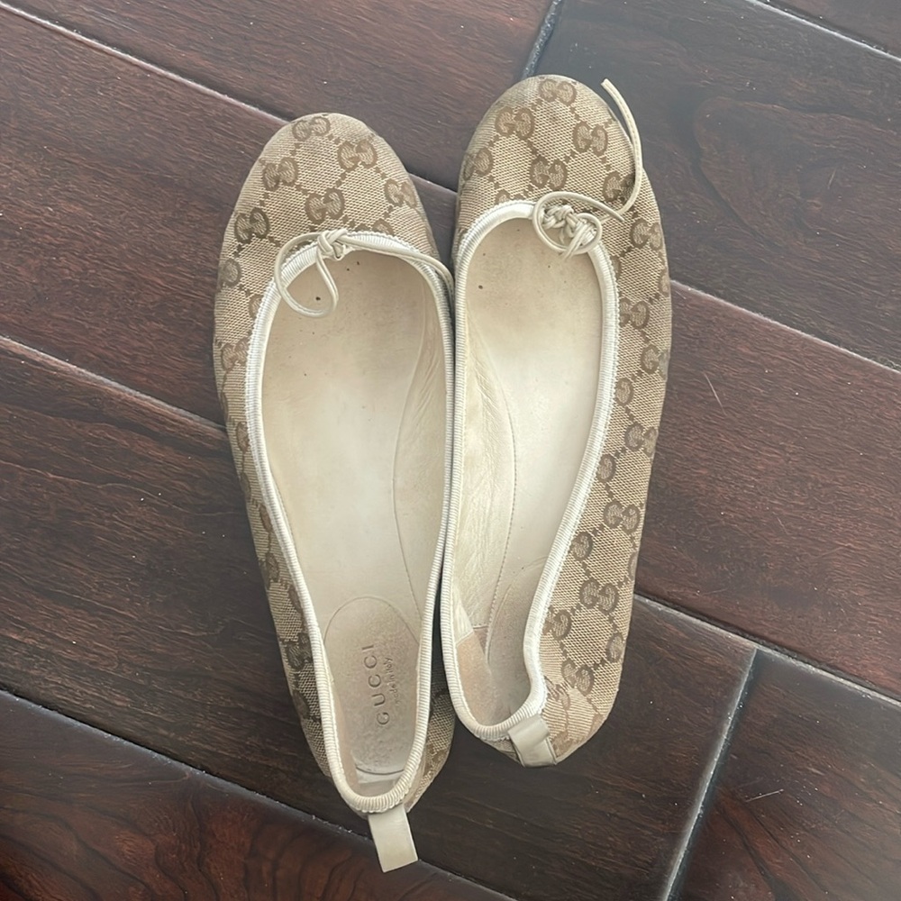 Gucci Vintage Flats